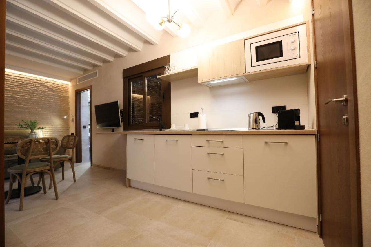 Casa Senorial Del Siglo XVIII Aparthotel Seville Luaran gambar