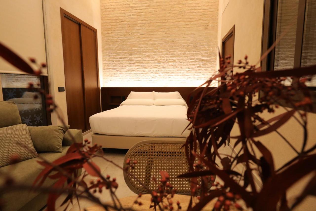Casa Senorial Del Siglo XVIII Aparthotel Seville Luaran gambar