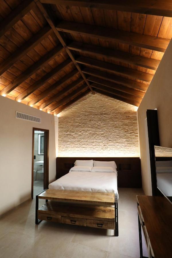 Casa Senorial Del Siglo XVIII Aparthotel Seville Luaran gambar
