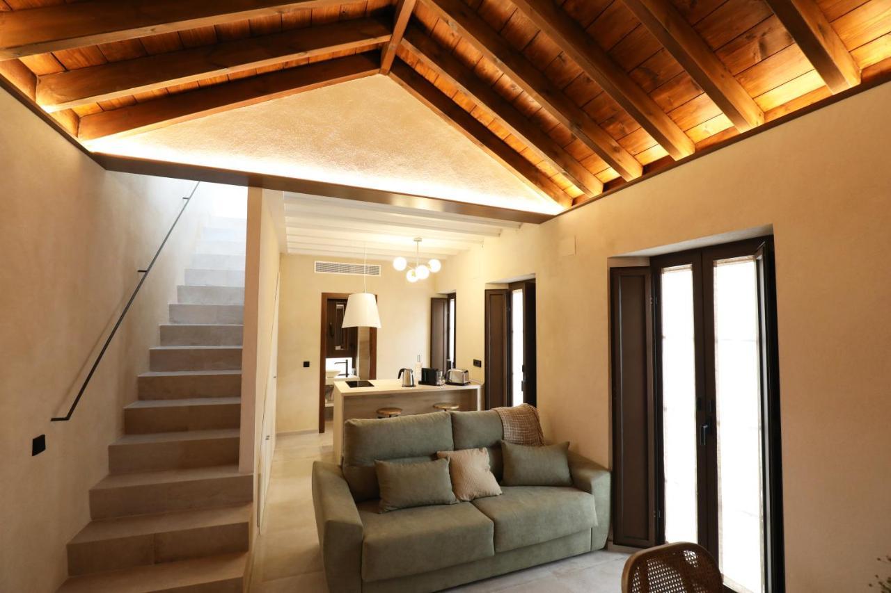 Casa Senorial Del Siglo XVIII Aparthotel Seville Luaran gambar