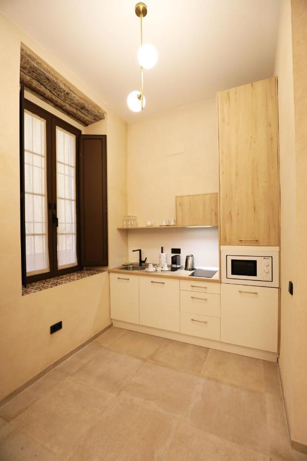 Casa Senorial Del Siglo XVIII Aparthotel Seville Luaran gambar
