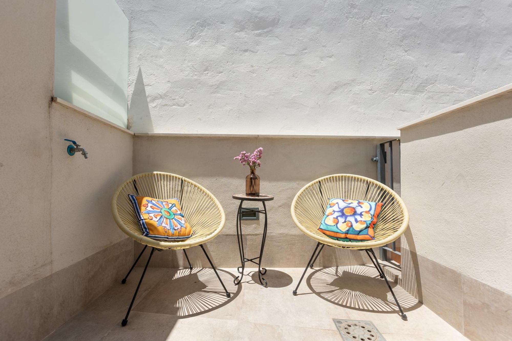 Casa Senorial Del Siglo XVIII Aparthotel Seville Luaran gambar