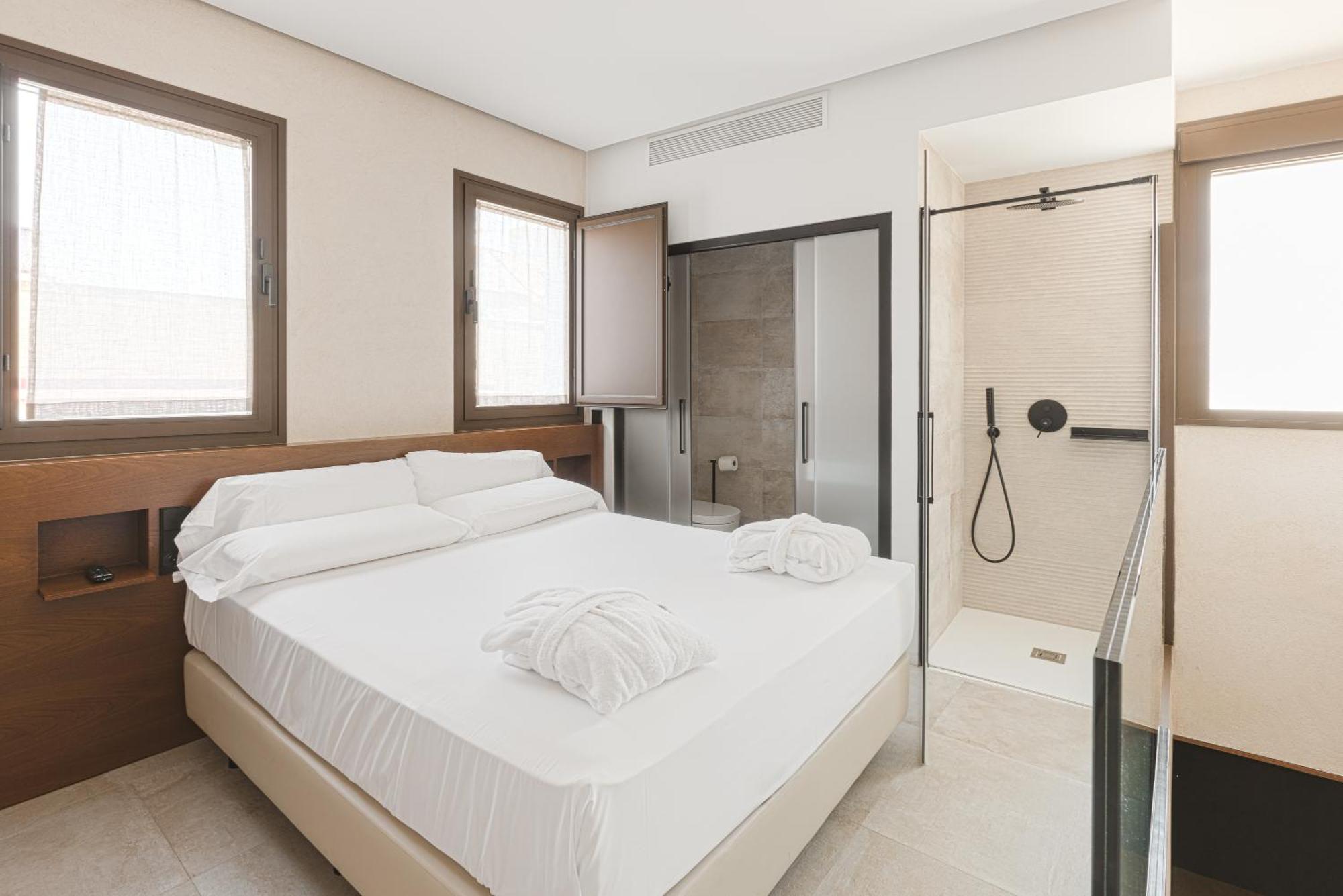 Casa Senorial Del Siglo XVIII Aparthotel Seville Luaran gambar