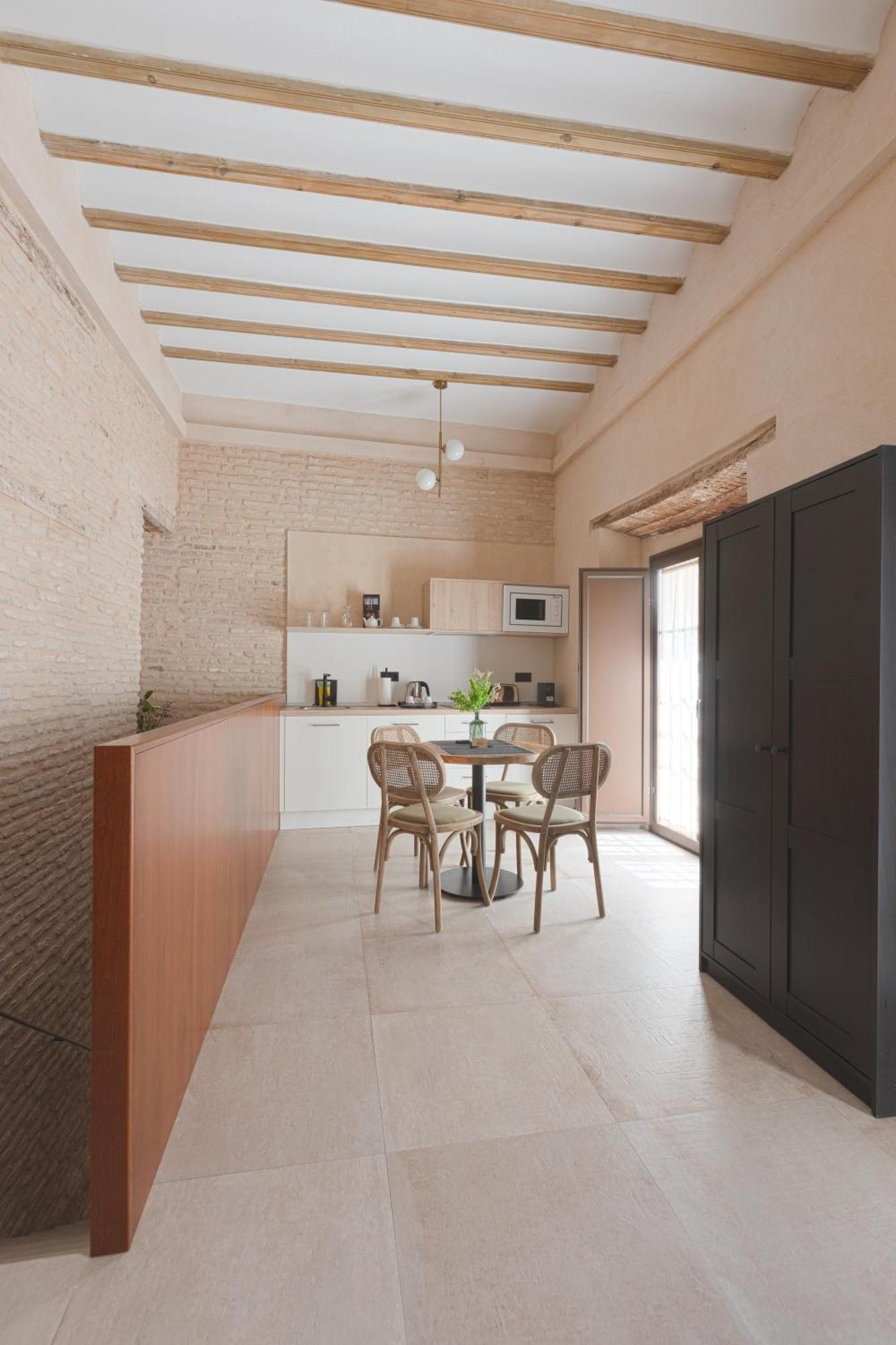 Casa Senorial Del Siglo XVIII Aparthotel Seville Luaran gambar